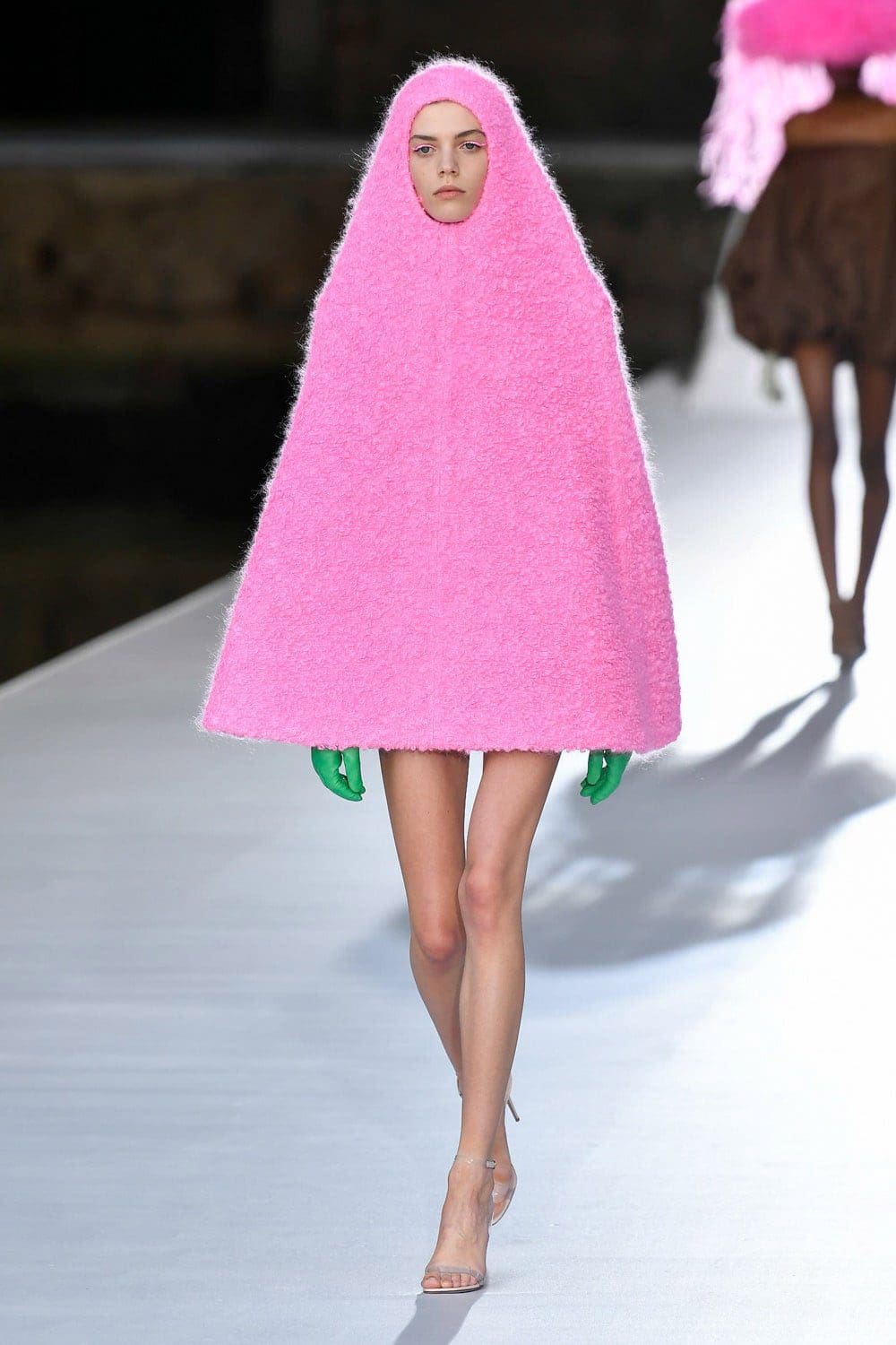 Valentino Couture Herbst Winter 2021-2022 von RUNWAY MAGAZIN