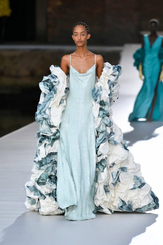 Valentino Couture Fall Winter 2021-2022 by RUNWAY MAGAZINE