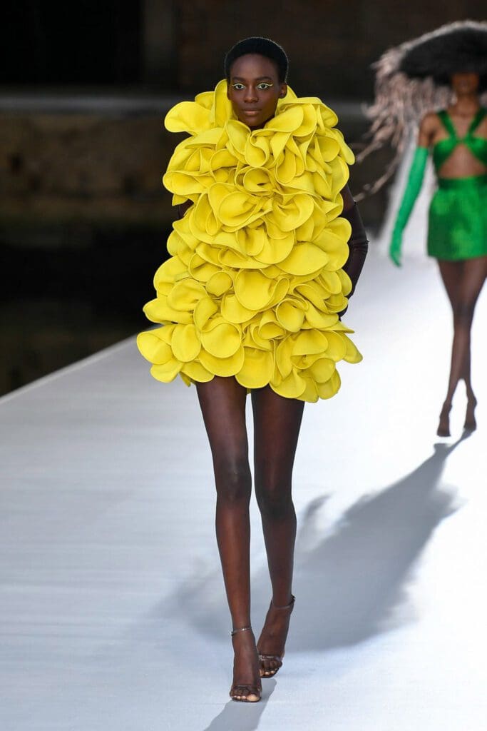 Valentino Couture Fall Winter 2021-2022 by RUNWAY MAGAZINE