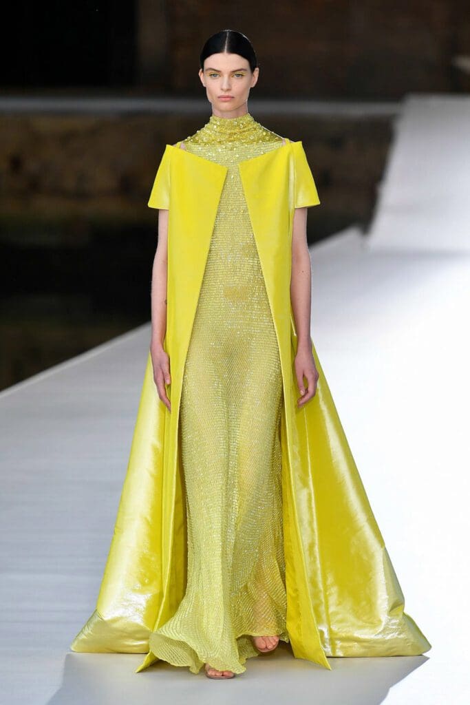 Valentino Couture Fall Winter 2021-2022 by RUNWAY MAGAZINE