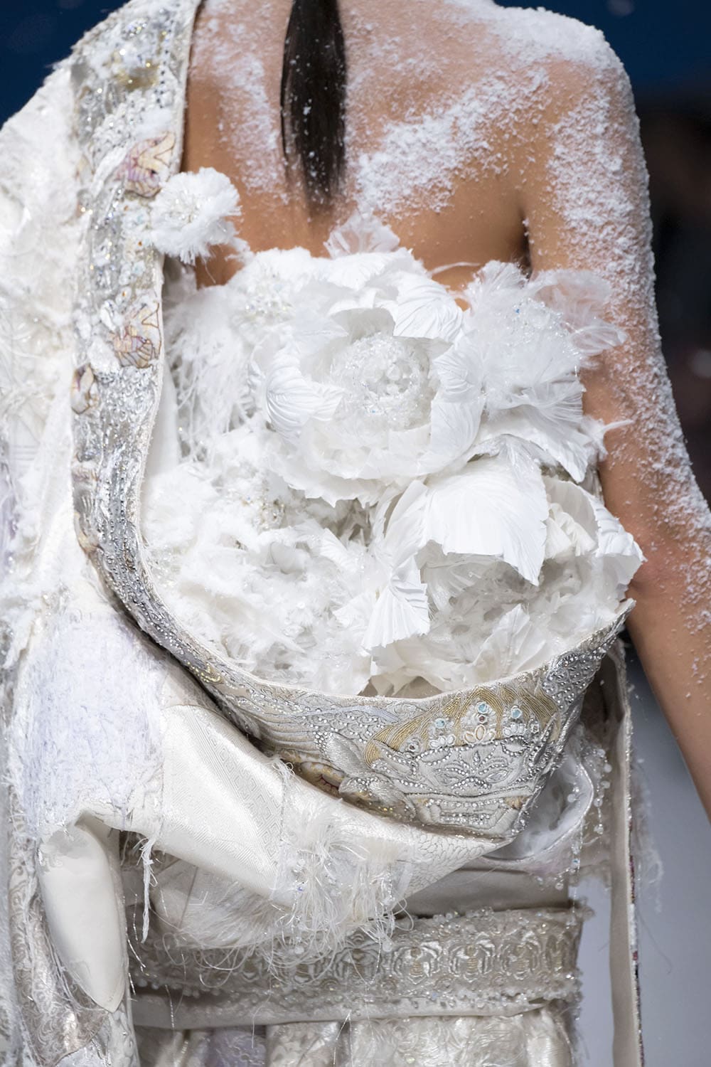Guo Pei Haute Couture Printemps Été 2020 by RUNWAY MAGAZINE