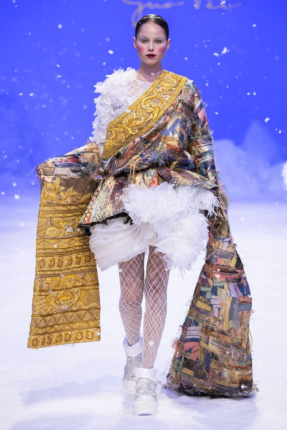 Guo Pei Haute Couture Printemps Été 2020 by RUNWAY MAGAZINE