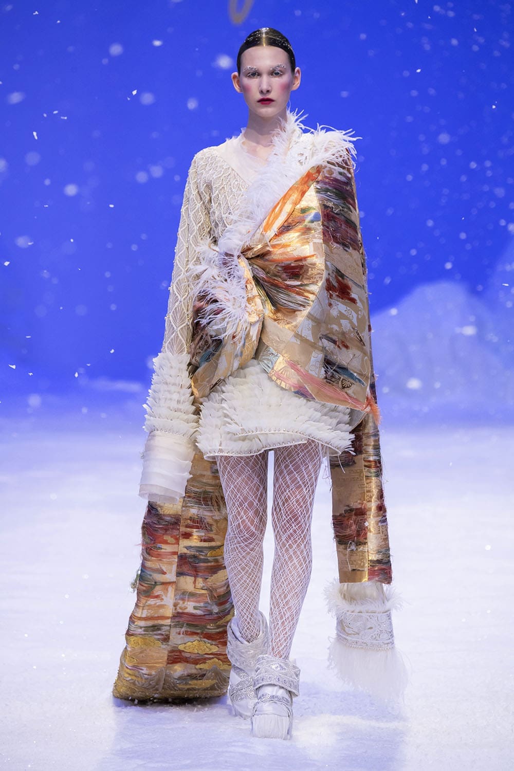 Guo Pei Haute Couture Printemps Été 2020 by RUNWAY MAGAZINE