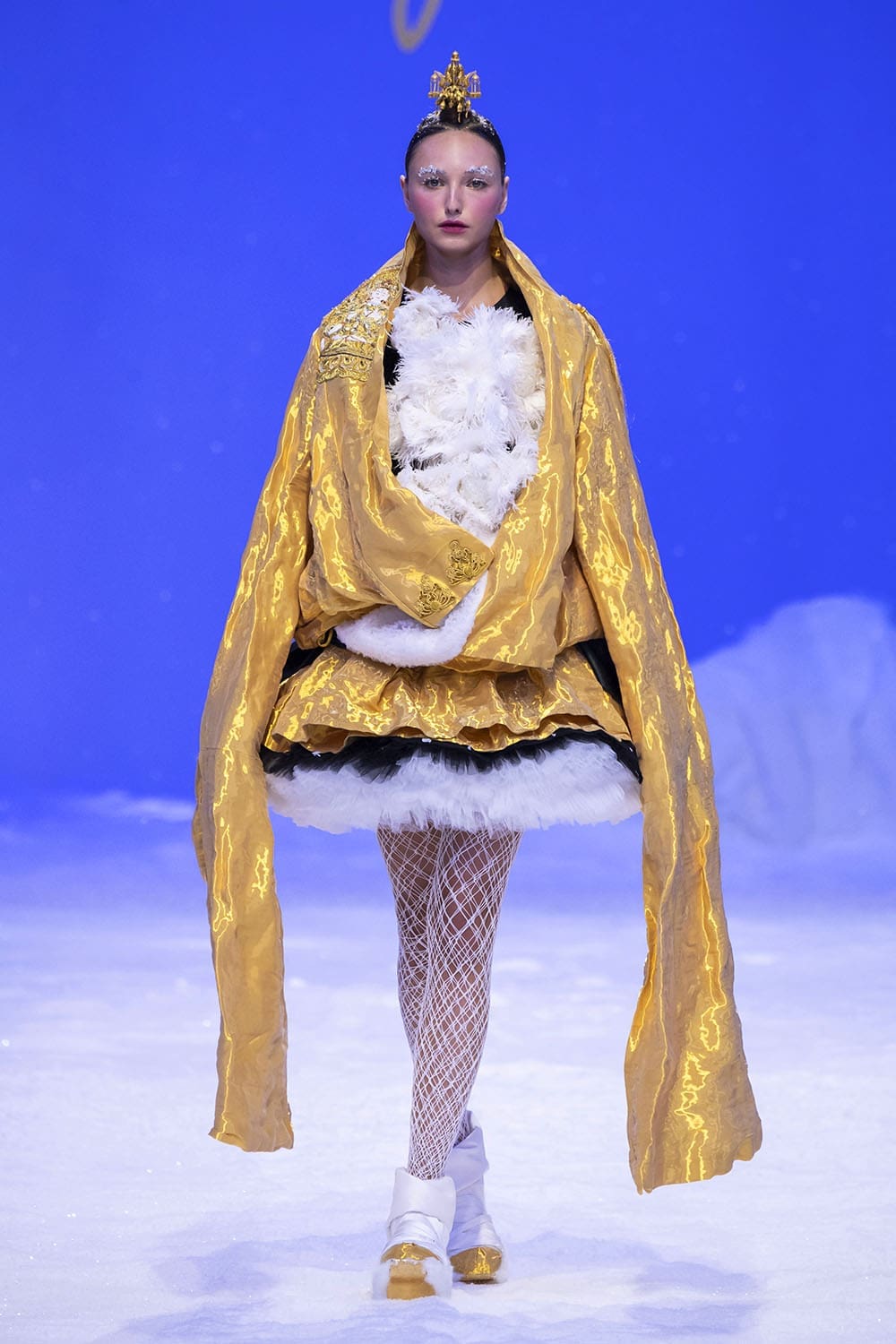 Guo Pei Haute Couture Printemps Été 2020 by RUNWAY MAGAZINE