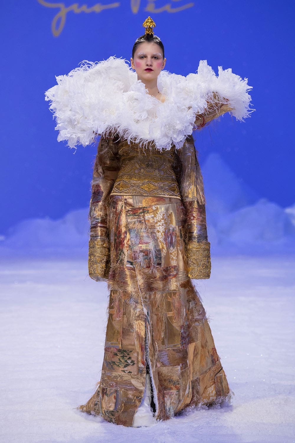 Guo Pei Haute Couture Printemps Été 2020 by RUNWAY MAGAZINE