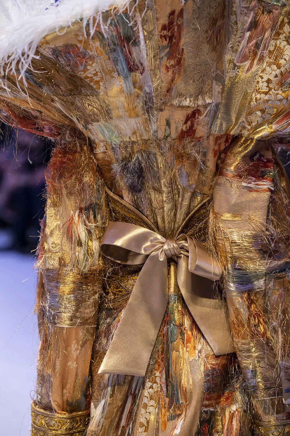 Guo Pei Haute Couture Printemps Été 2020 by RUNWAY MAGAZINE
