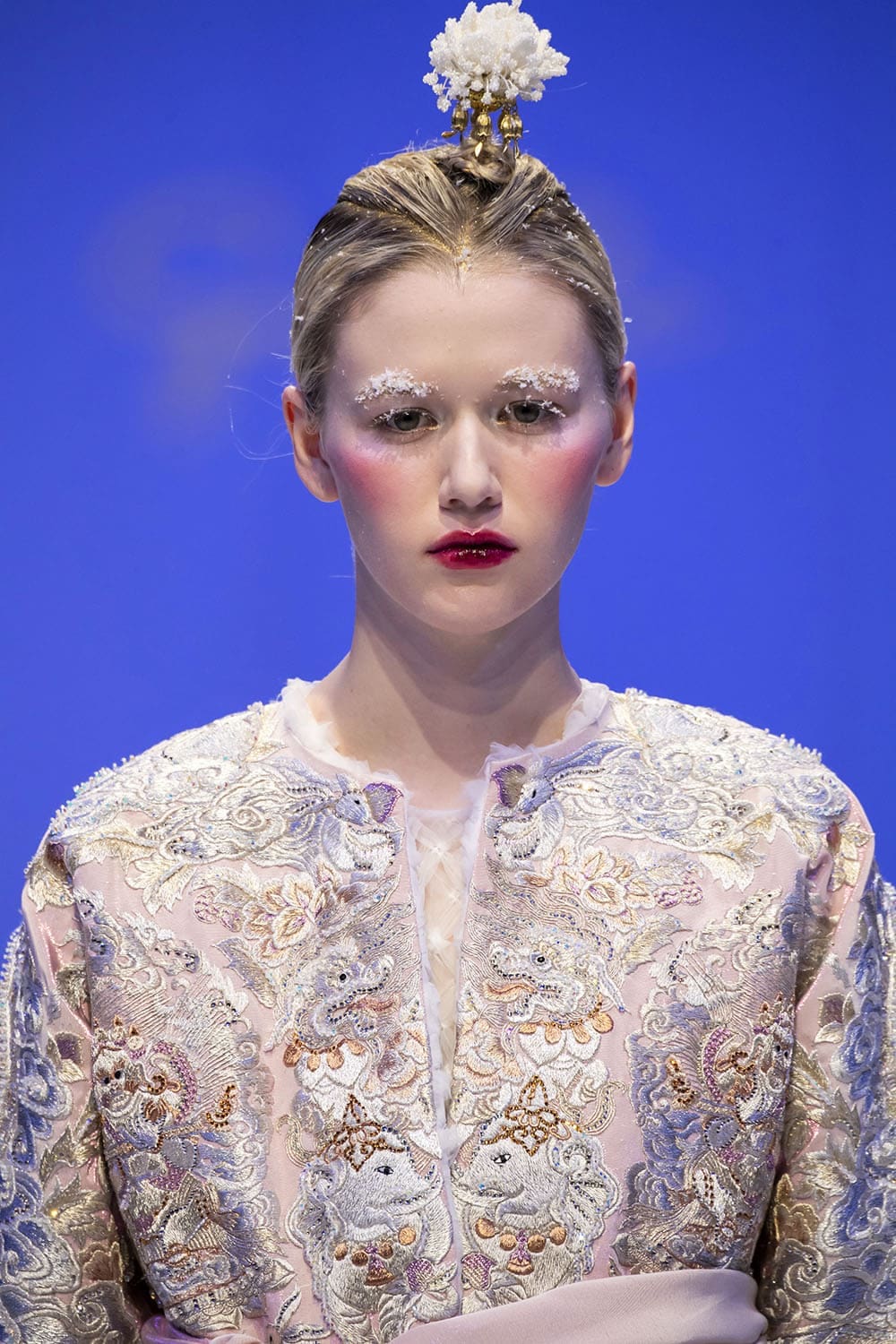Guo Pei Haute Couture Printemps Été 2020 by RUNWAY MAGAZINE