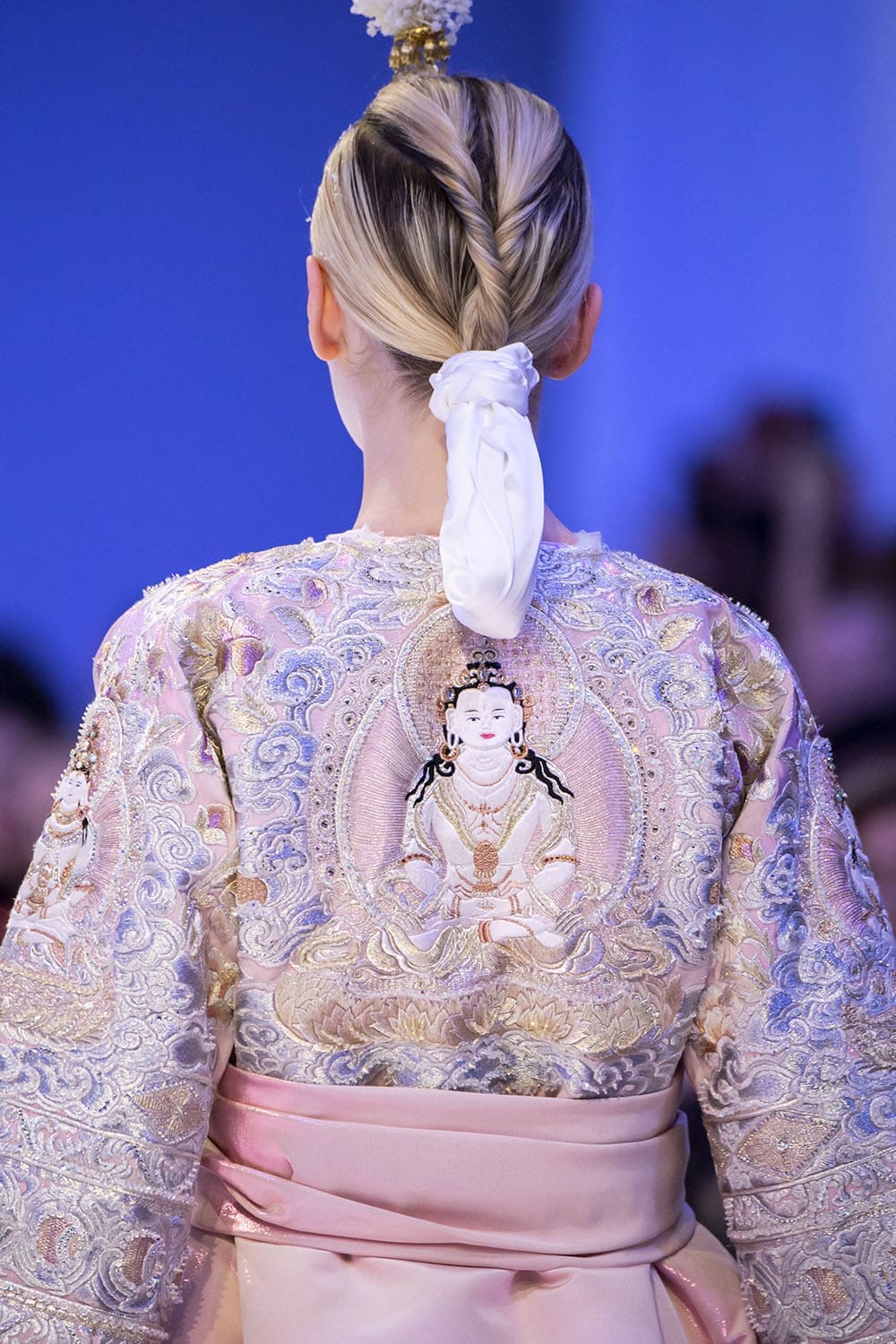 Guo Pei Haute Couture Printemps Été 2020 by RUNWAY MAGAZINE