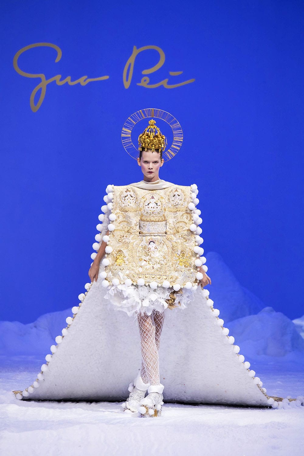 Guo Pei Haute Couture Printemps Été 2020 by RUNWAY MAGAZINE