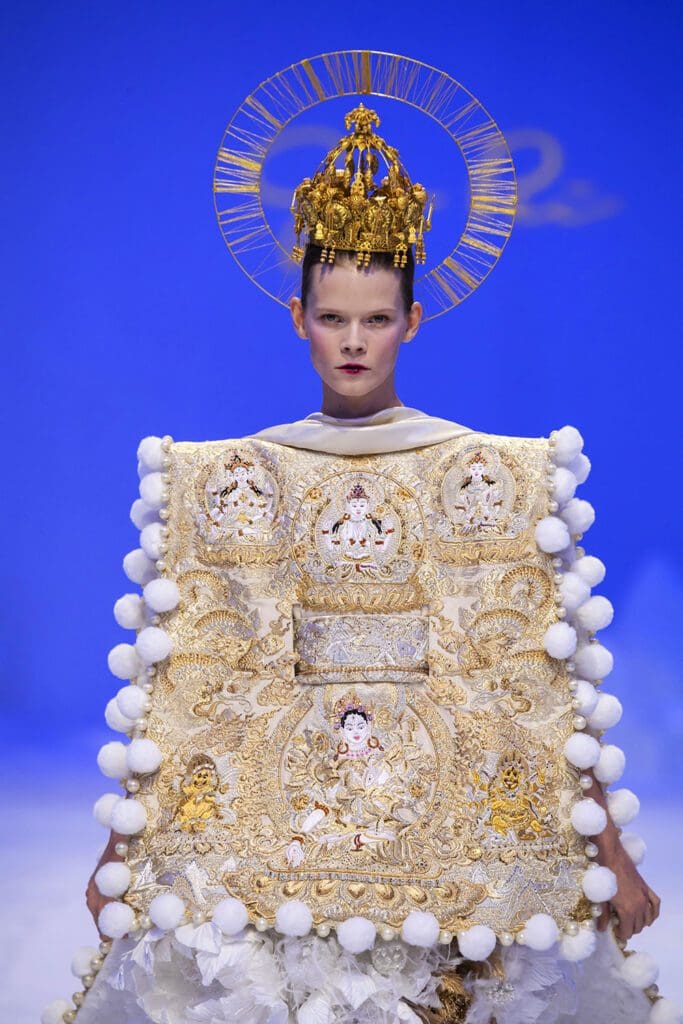 Guo Pei Haute Couture Spring Summer 2020 by RUNWAY MAGAZINE