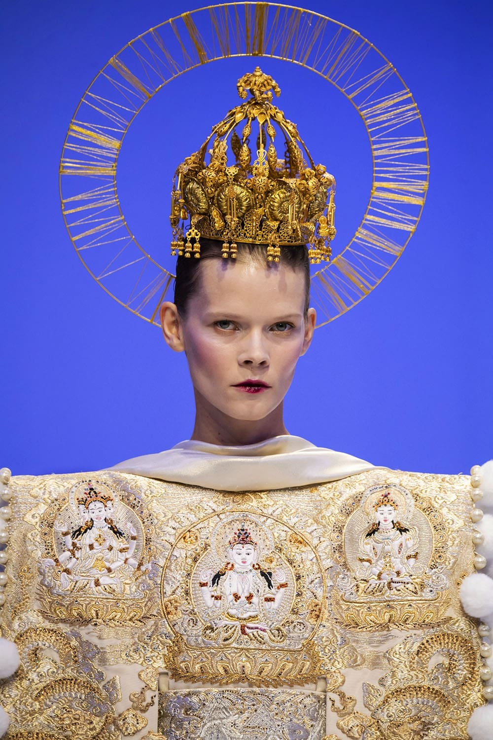 Guo Pei Haute Couture Printemps Été 2020 by RUNWAY MAGAZINE