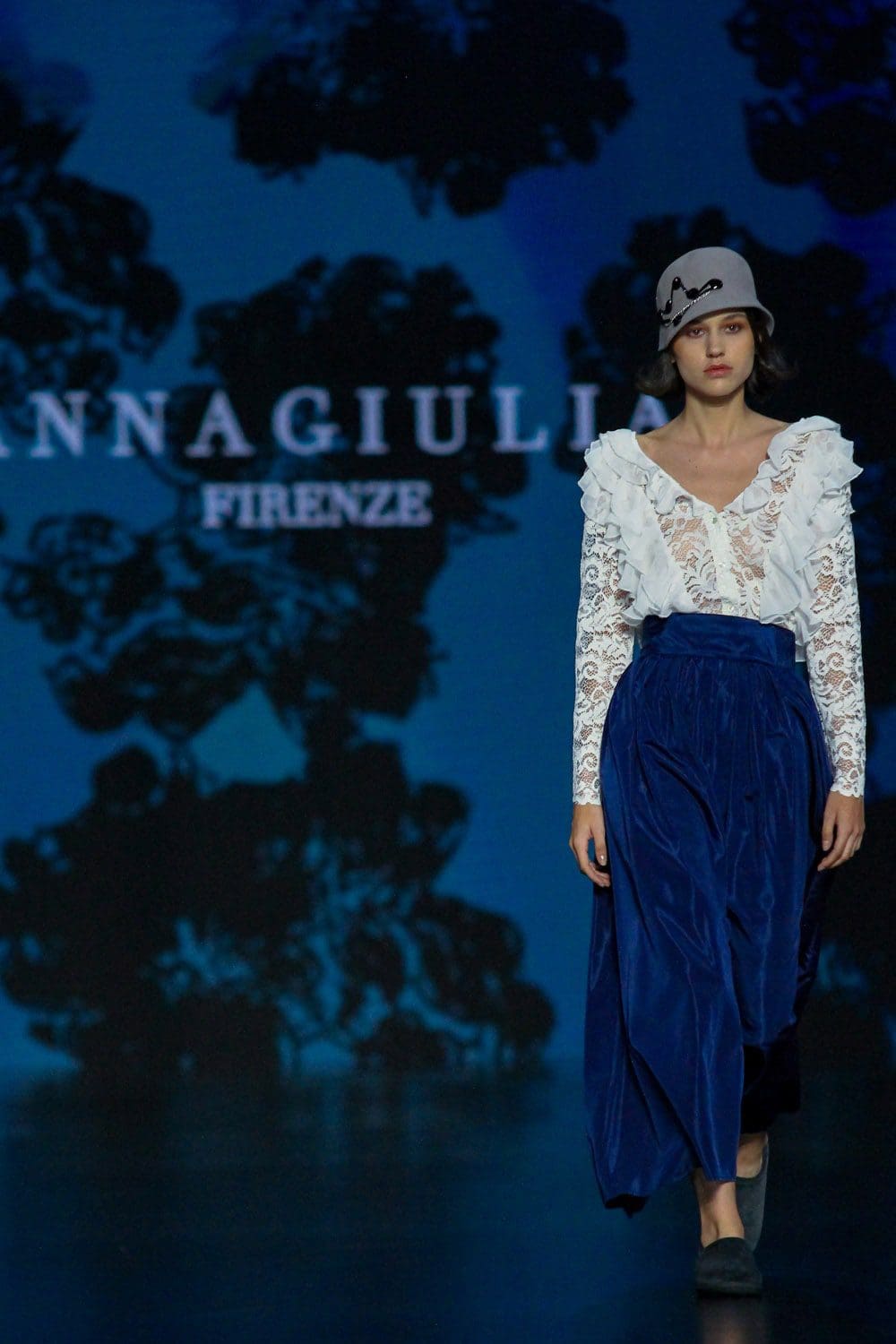 Anna Guilia Firenze AltaRoma 2022 春夏时装周 by RUNWAY 杂志