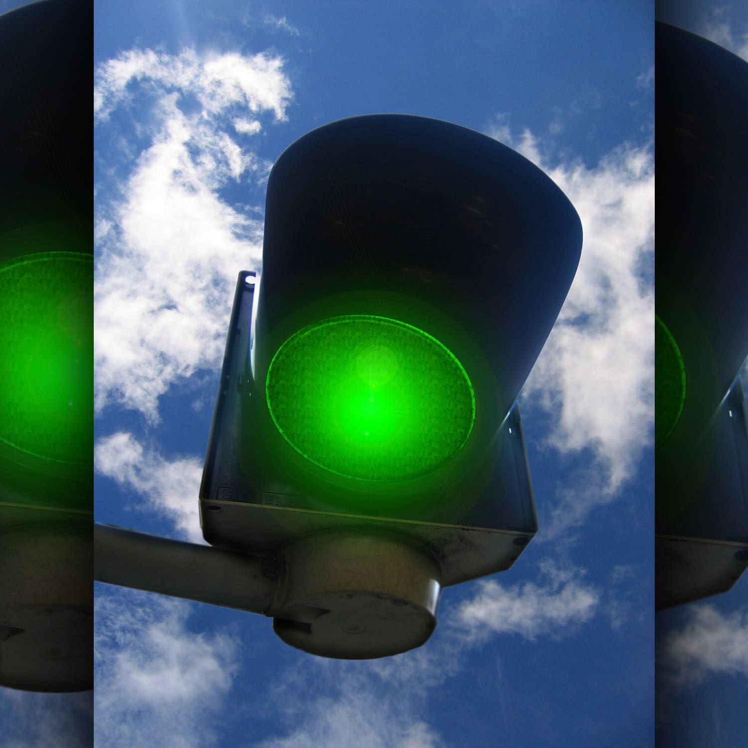 GREEN traffic light
