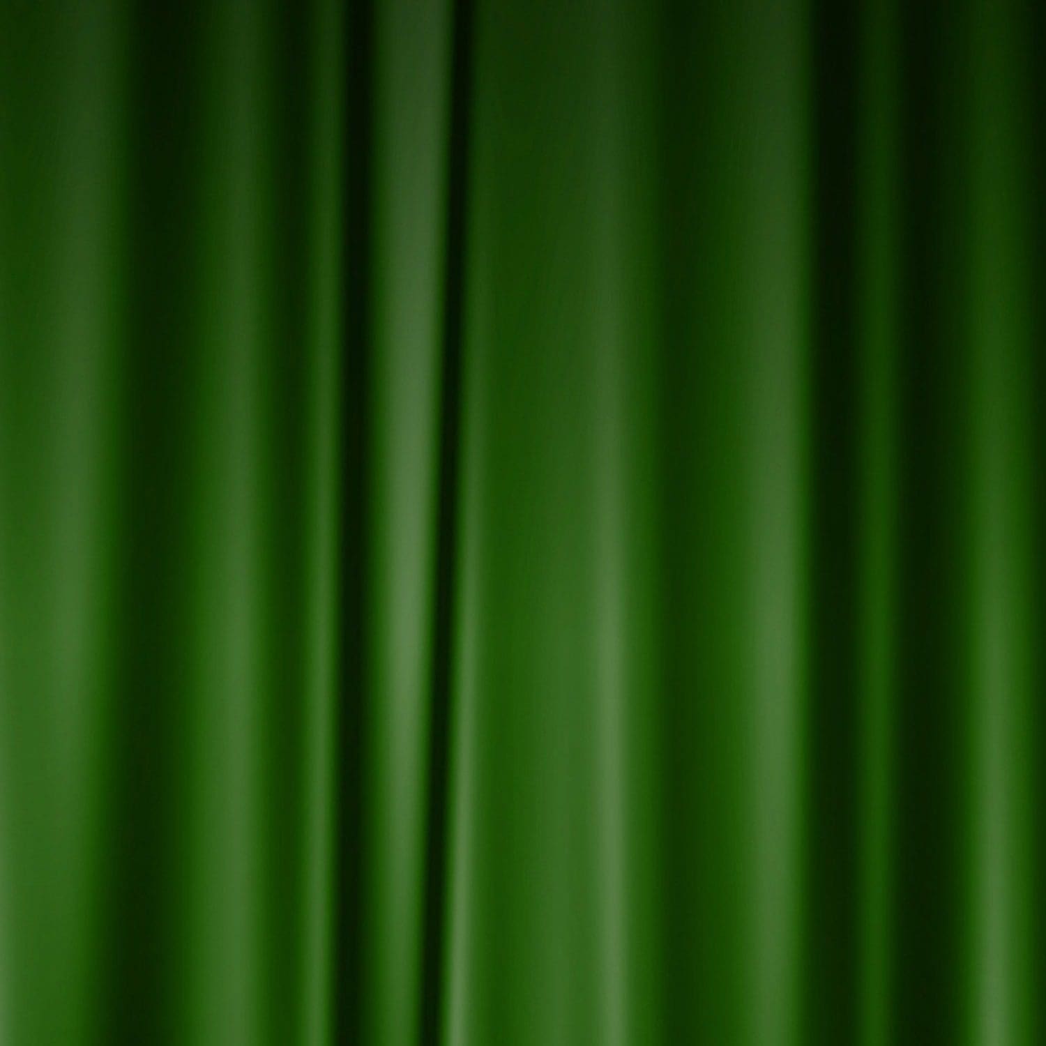 GREEN curtain