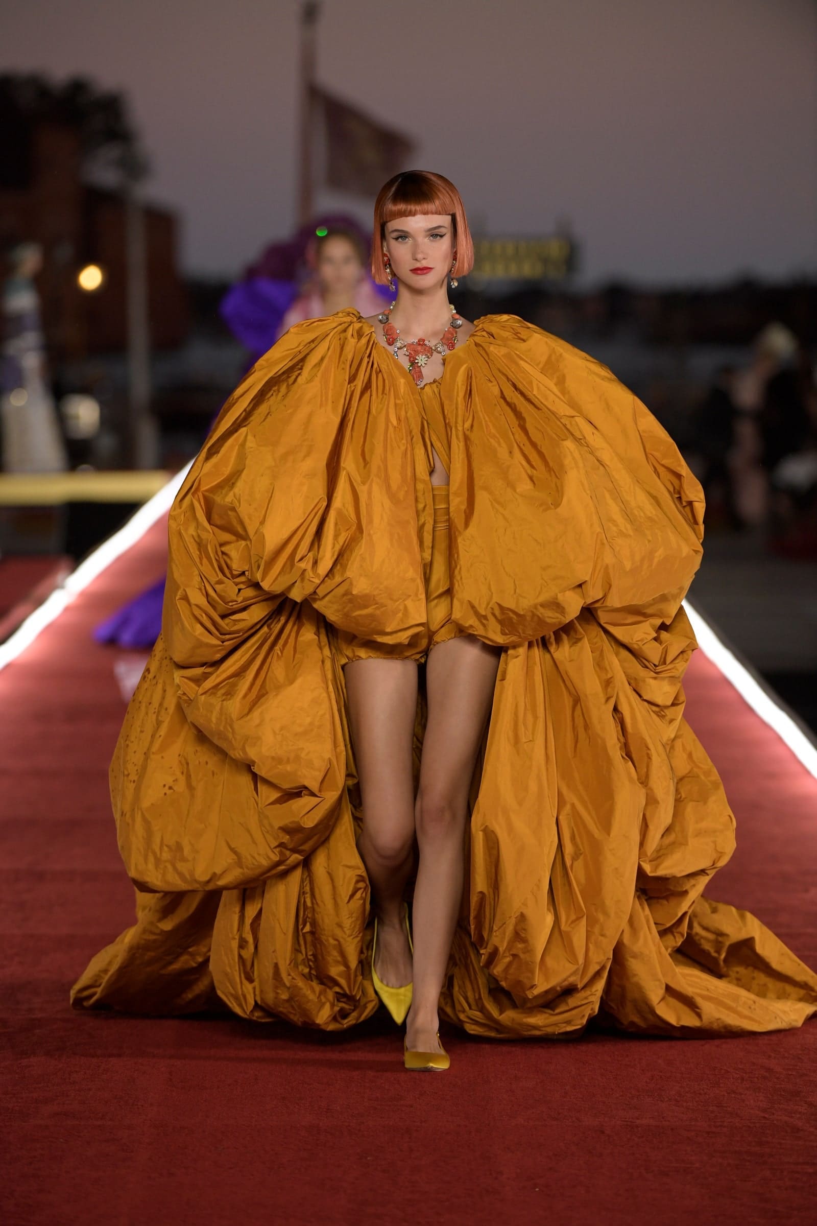Dolce Gabbana Alta Moda Venezia 2021 von RUNWAY MAGAZIN