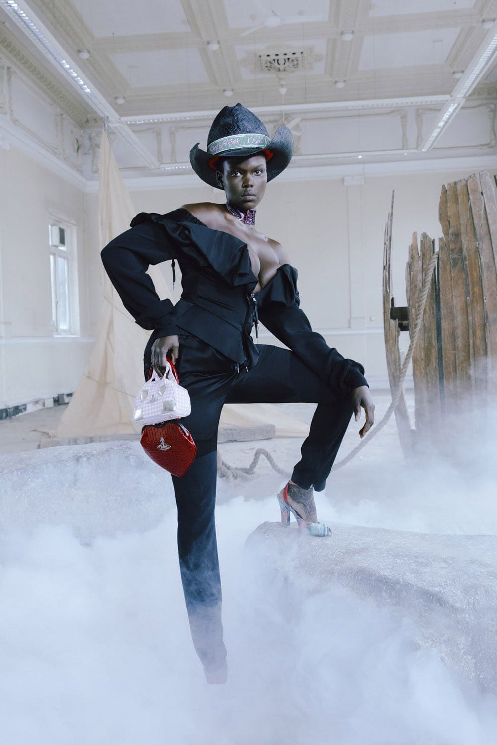 Vivienne Westwood Primavera Verano 2022 Londres por RUNWAY REVISTA