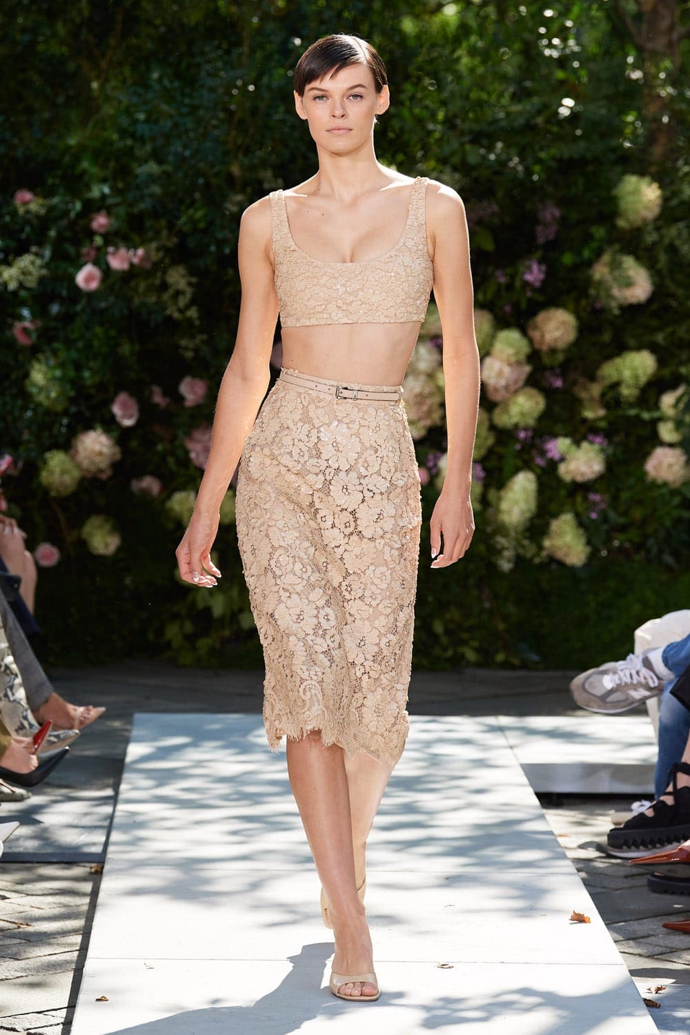Michael Kors Primavera Estate 2022 New York di RUNWAY MAGAZINE
