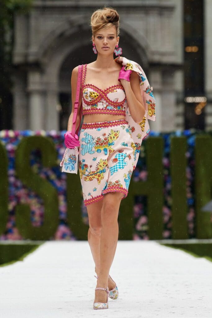 Moschino Spring Summer 2022 by RUNWAY MAGAZINE
