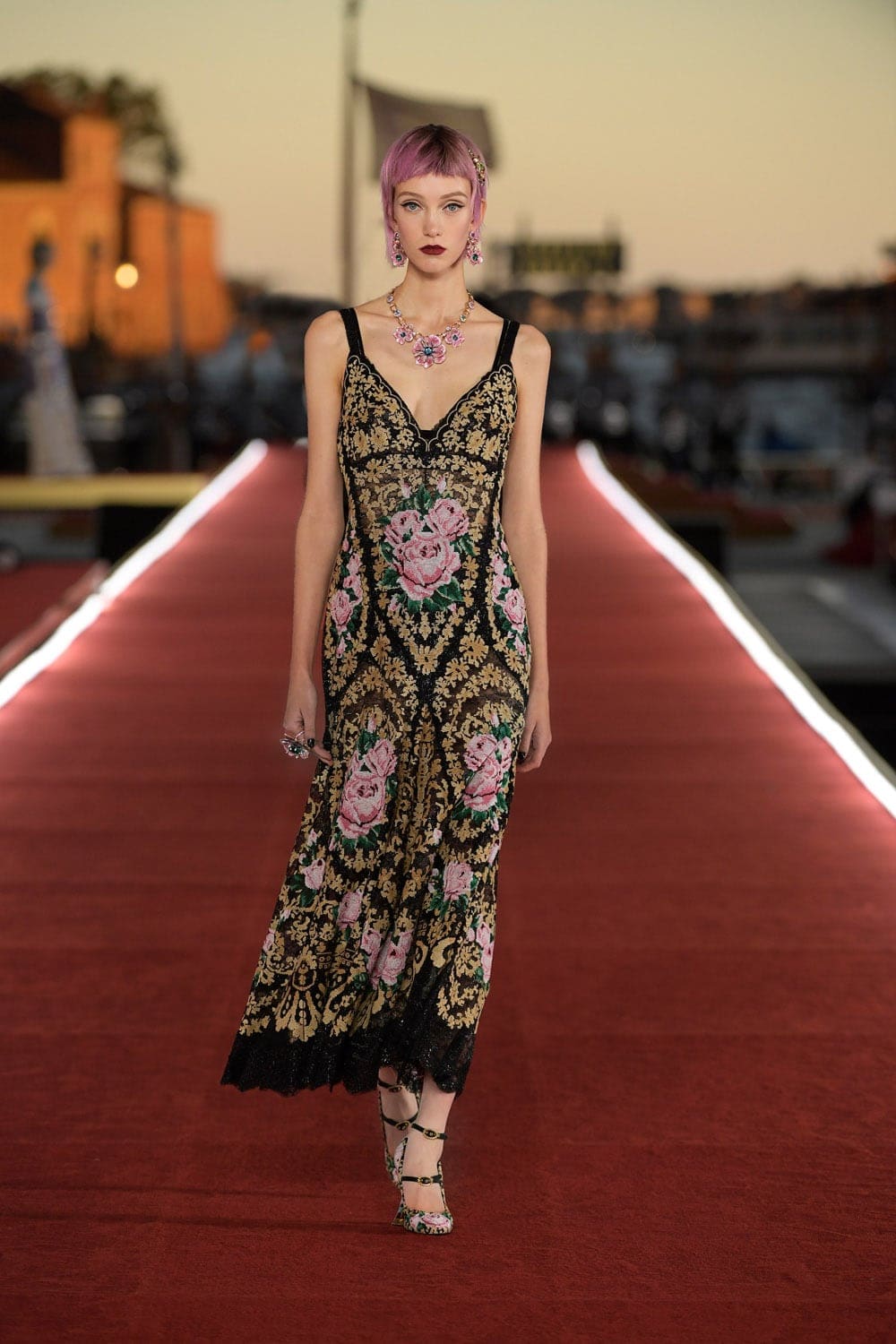 Dolce Gabbana Alta Moda Venezia 2021 - Dolce Gabbana Couture осень-зима 2021-2022 от RUNWAY ЖУРНАЛ