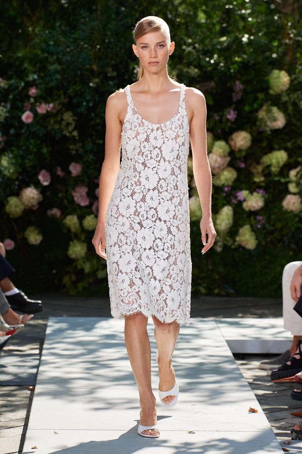 Michael Kors Primavera Estate 2022 New York di RUNWAY MAGAZINE