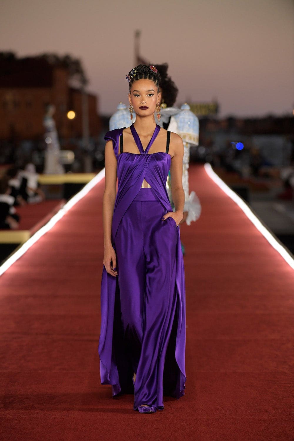 Dolce Gabbana Alta Moda Venezia 2021 - Dolce Gabbana Couture осень-зима 2021-2022 от RUNWAY ЖУРНАЛ