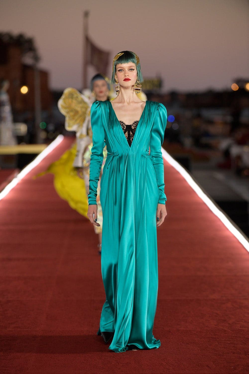Dolce Gabbana Alta Moda Venezia 2021 - Dolce Gabbana Couture осень-зима 2021-2022 от RUNWAY ЖУРНАЛ