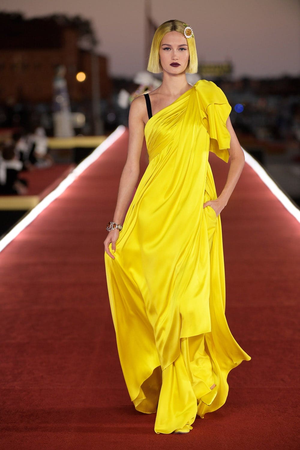 Dolce Gabbana Alta Moda Venezia 2021 - Dolce Gabbana Couture осень-зима 2021-2022 от RUNWAY ЖУРНАЛ