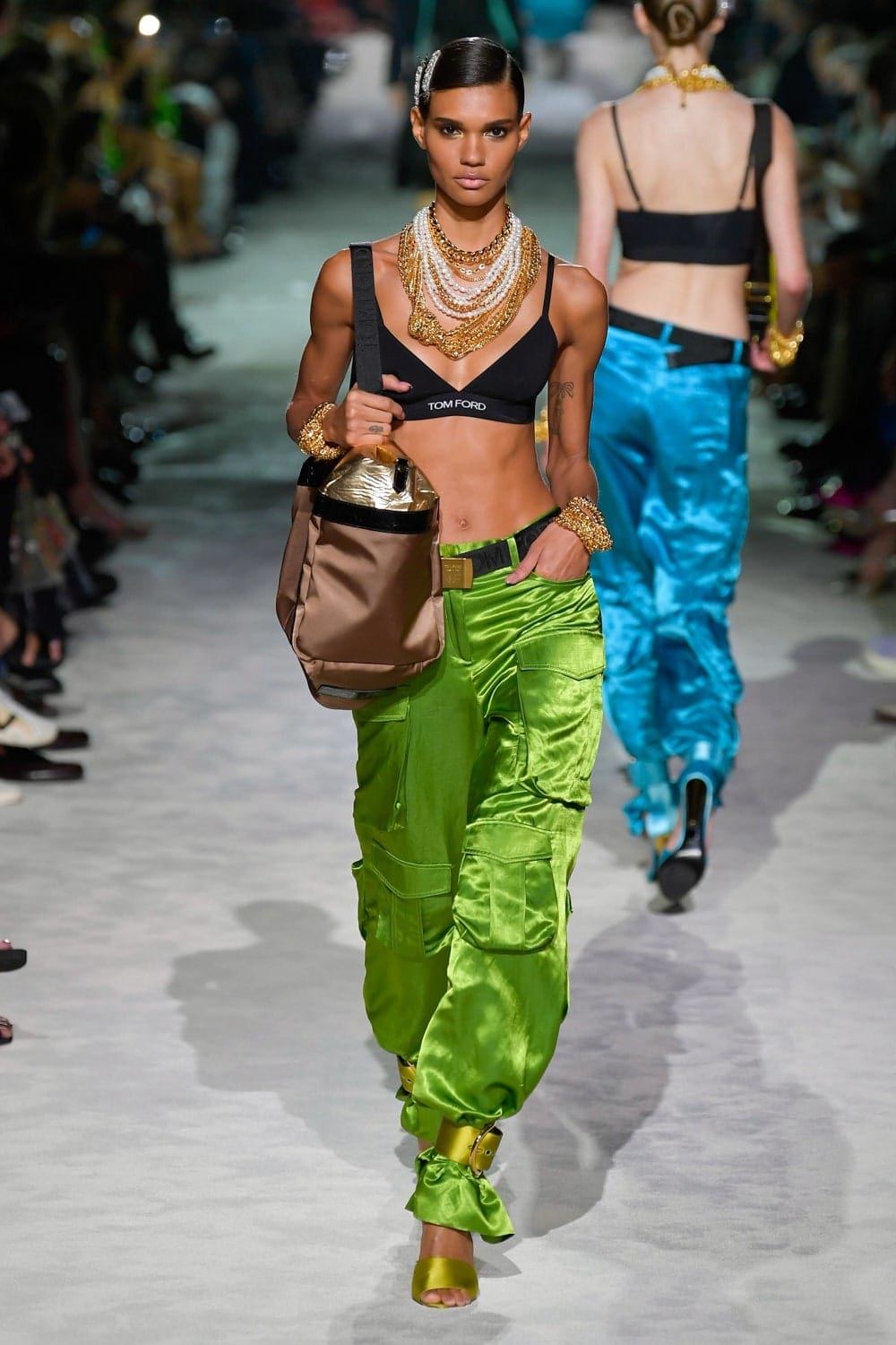 Tom Ford Primavera Verano 2022 Nueva York de RUNWAY REVISTA