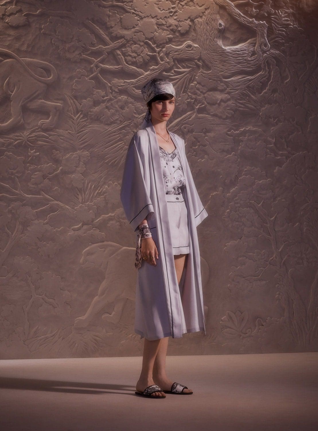 Dior Chez Moi Capsule Croisière 2022 par RUNWAY MAGAZINE