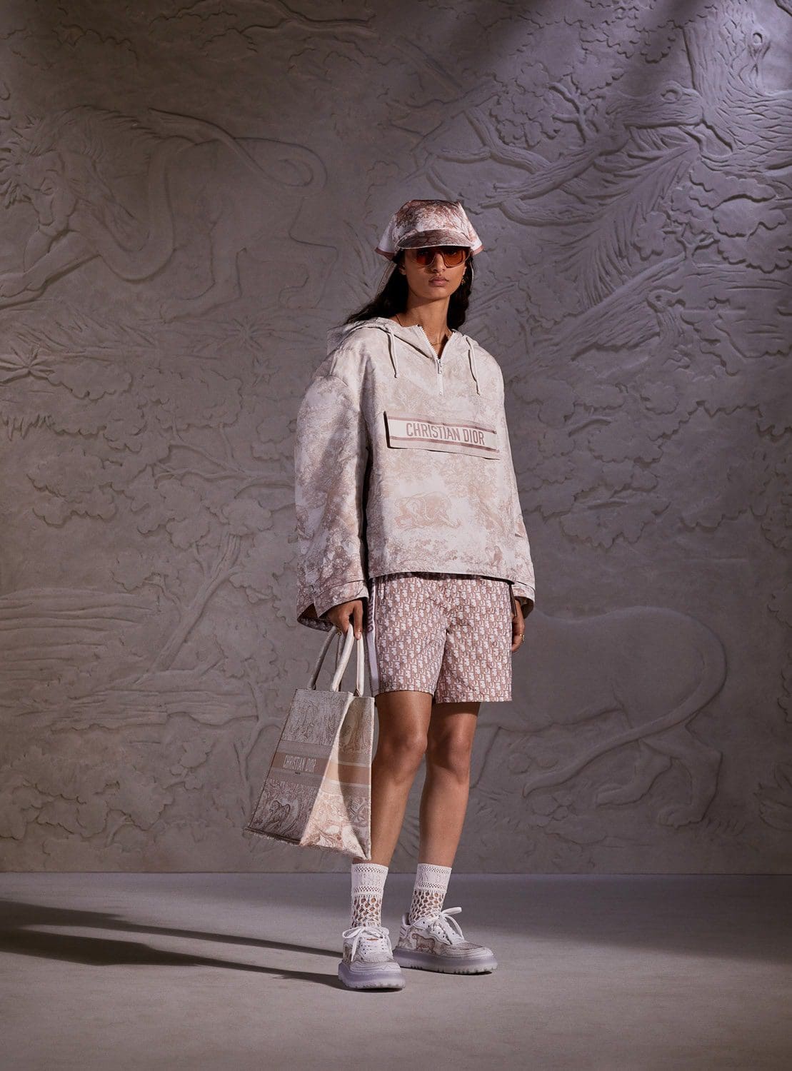 Dior Viera Capsule Croisière 2022 par RUNWAY MAGAZINE
