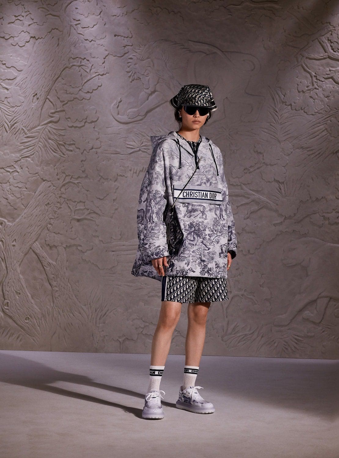 Dior Viera Capsule Croisière 2022 par RUNWAY MAGAZINE
