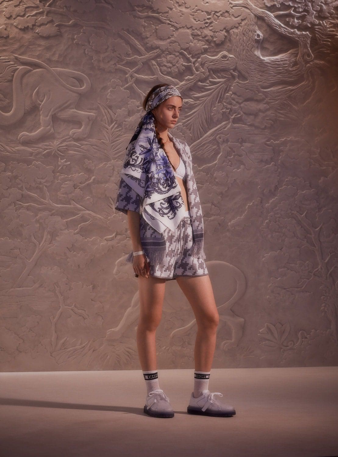 Dior Chez Moi Capsule Croisière 2022 par RUNWAY MAGAZINE