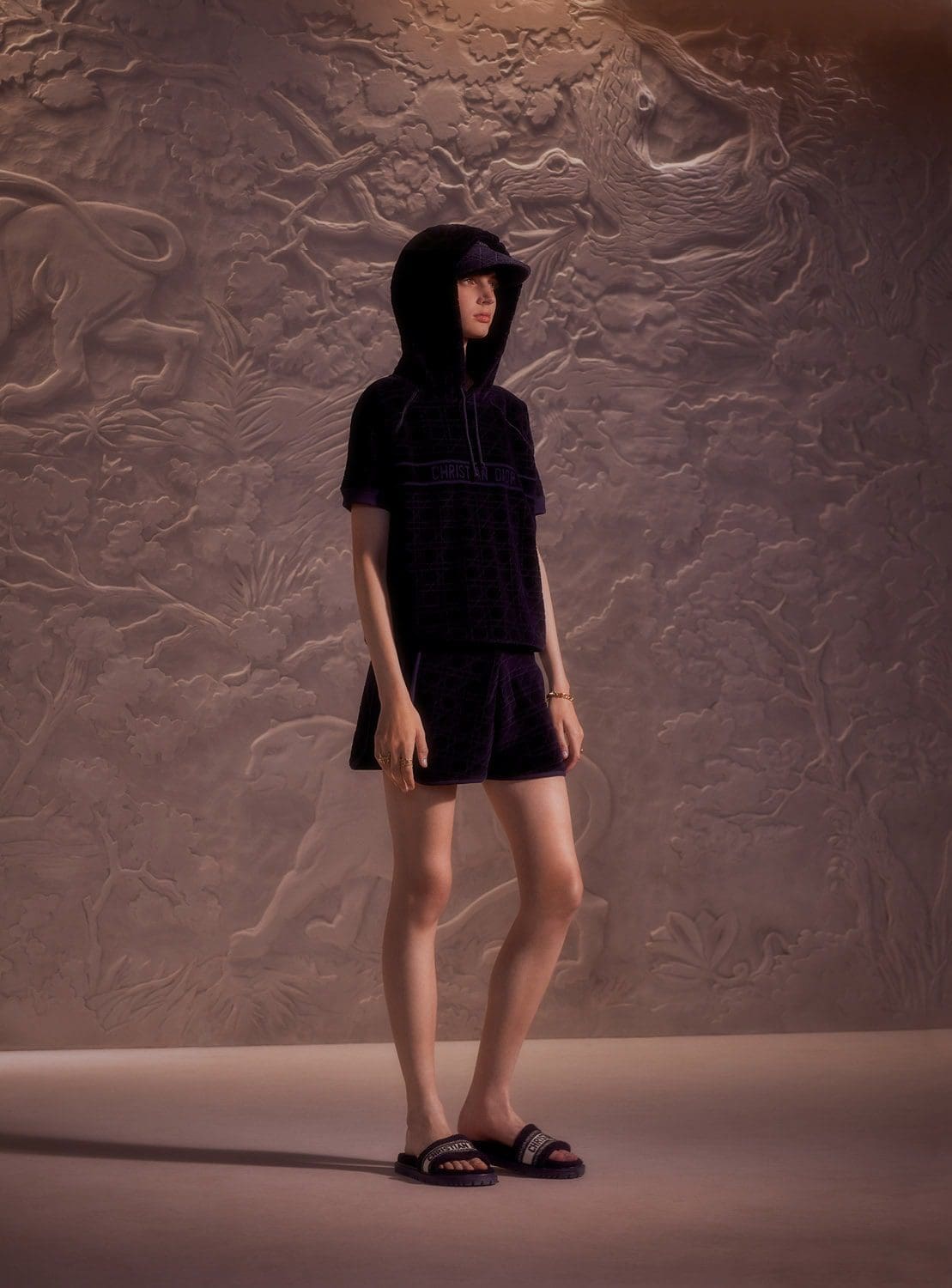 Dior Chez Moi Capsule Croisière 2022 par RUNWAY MAGAZINE