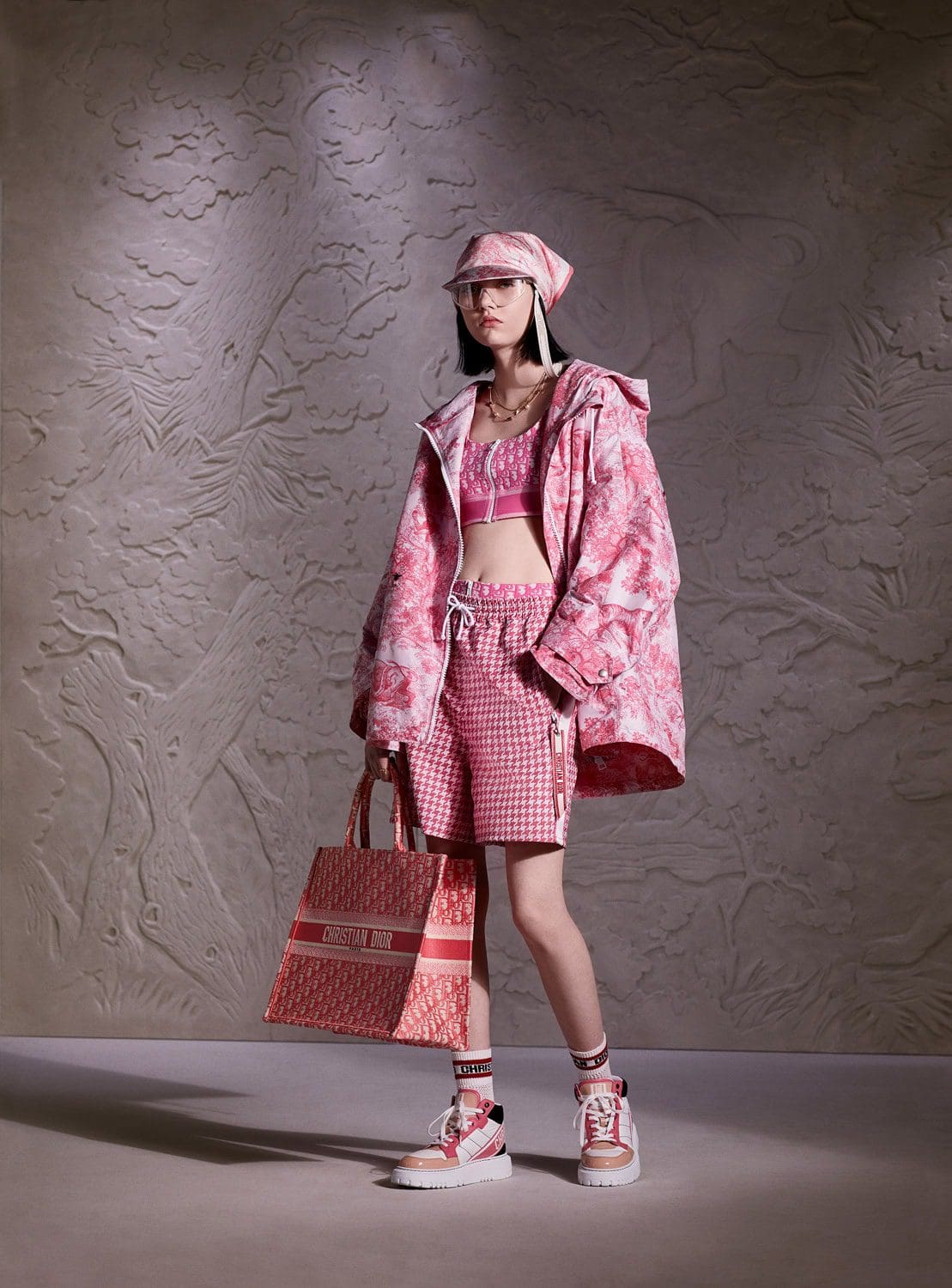 Dior Viera Capsule Croisière 2022 par RUNWAY MAGAZINE