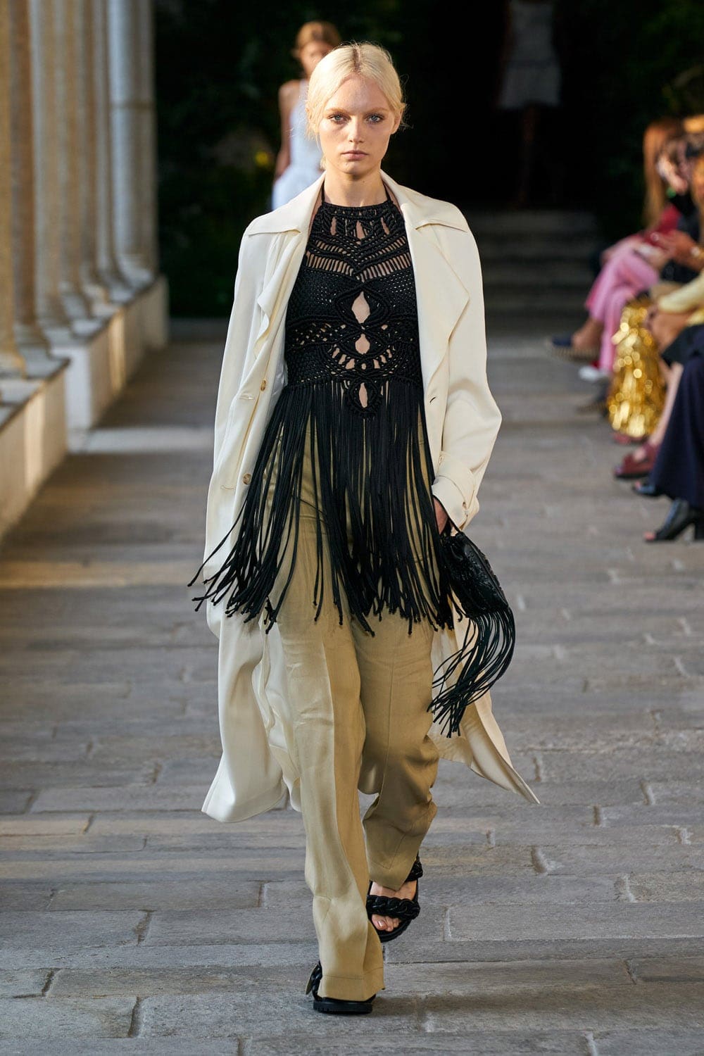 Alberta Ferretti Primavera Estate 2022 di RUNWAY MAGAZINE