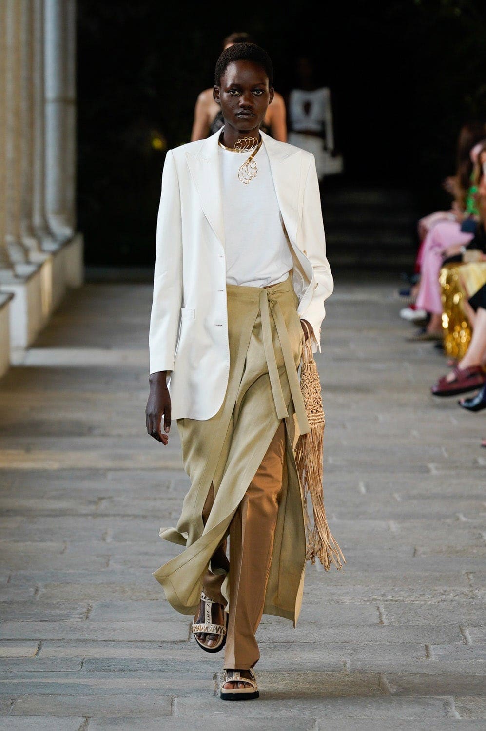 Alberta Ferretti Primavera Estate 2022 di RUNWAY MAGAZINE
