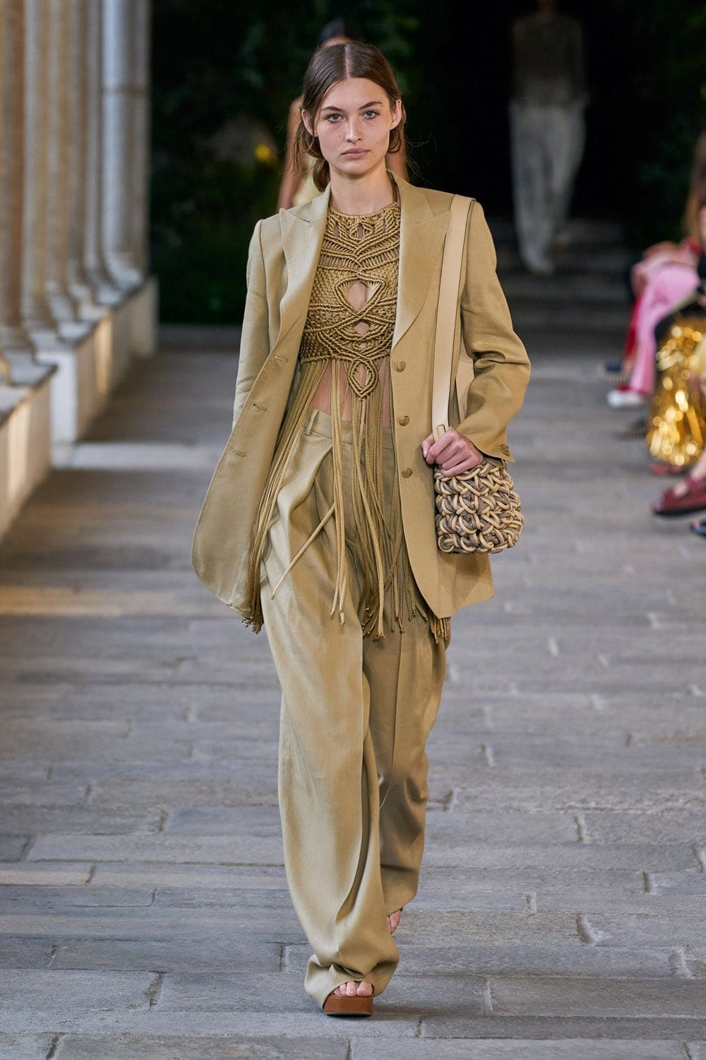 Alberta Ferretti Primavera Estate 2022 di RUNWAY MAGAZINE