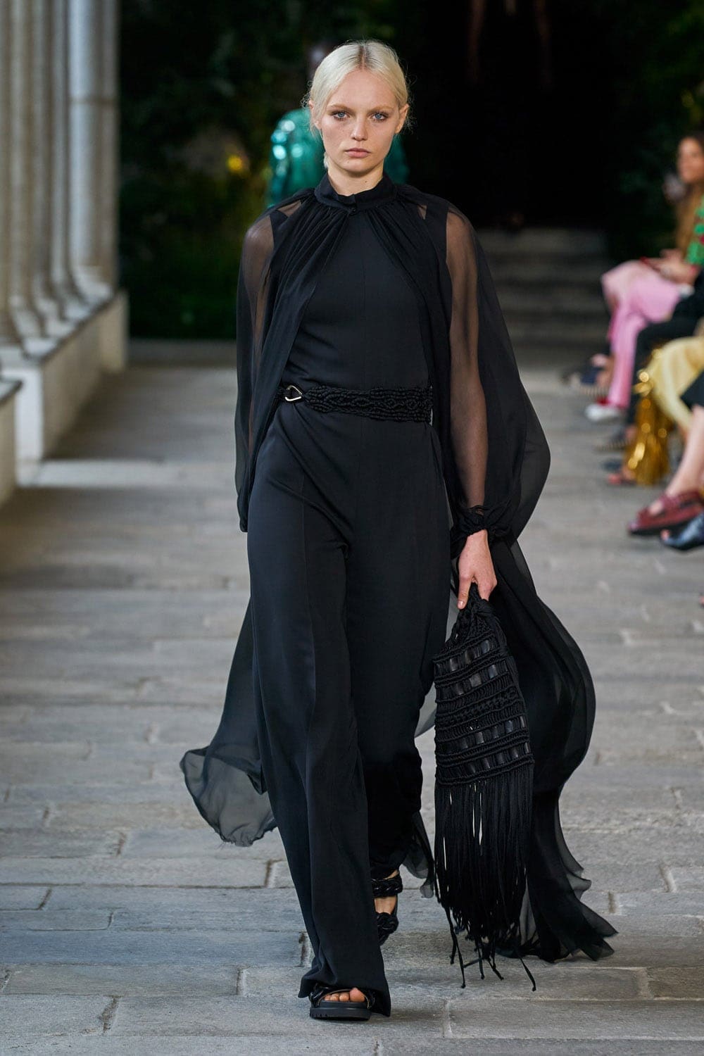 Alberta Ferretti Primavera Estate 2022 di RUNWAY MAGAZINE