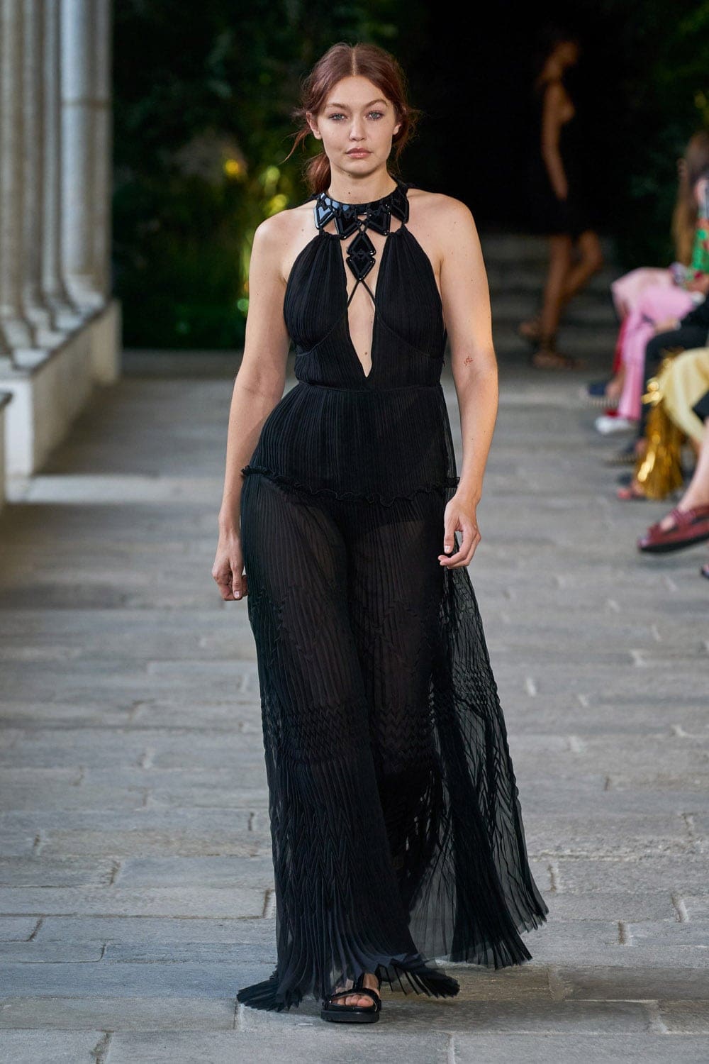 Alberta Ferretti Primavera Estate 2022 di RUNWAY MAGAZINE