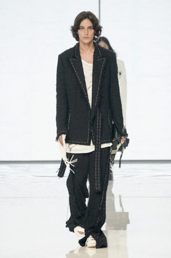 Balmain de Olivier Rousteing Primavera Verano 2022 por RUNWAY REVISTA