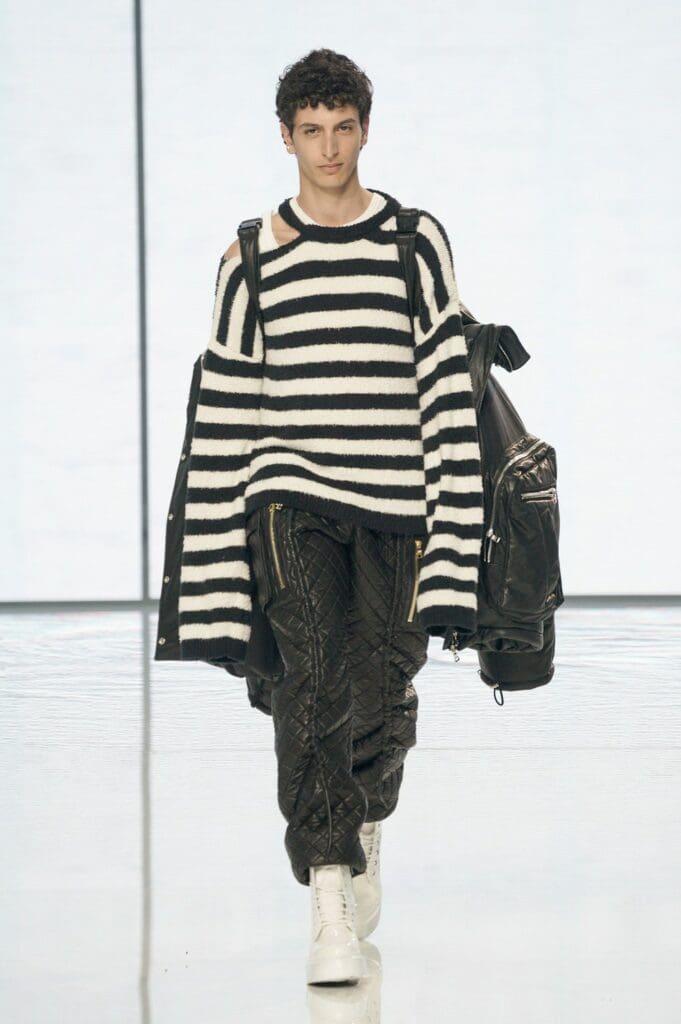 Balmain de Olivier Rousteing Primavera Verano 2022 por RUNWAY REVISTA