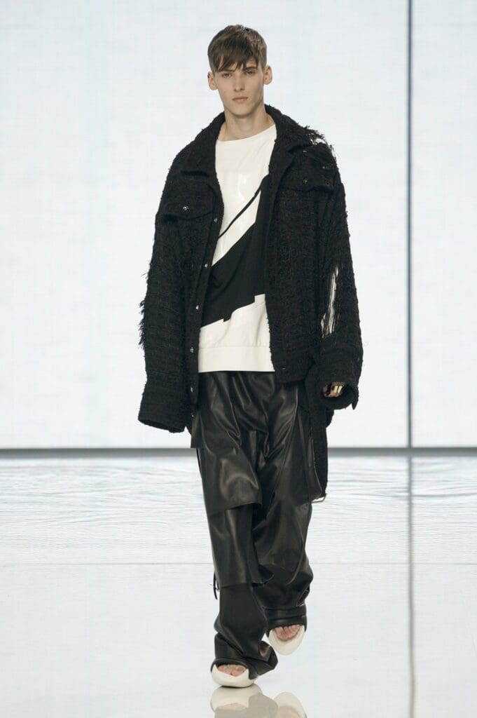 Balmain de Olivier Rousteing Primavera Verano 2022 por RUNWAY REVISTA