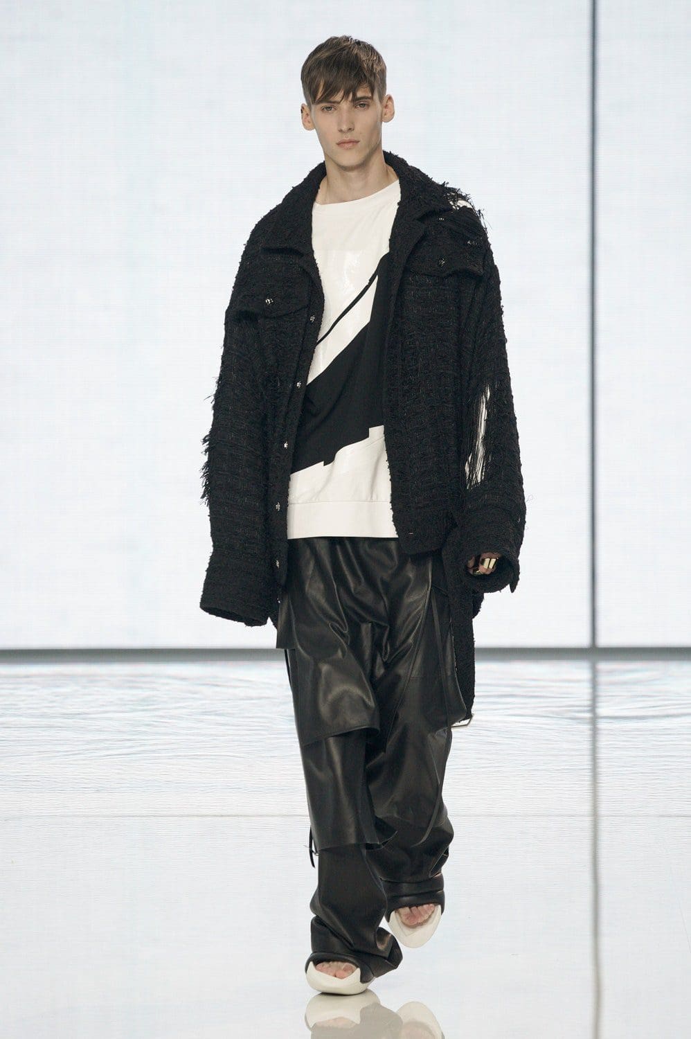 奥利维尔的巴尔曼 Rousteing 2022 春夏 RUNWAY 杂志