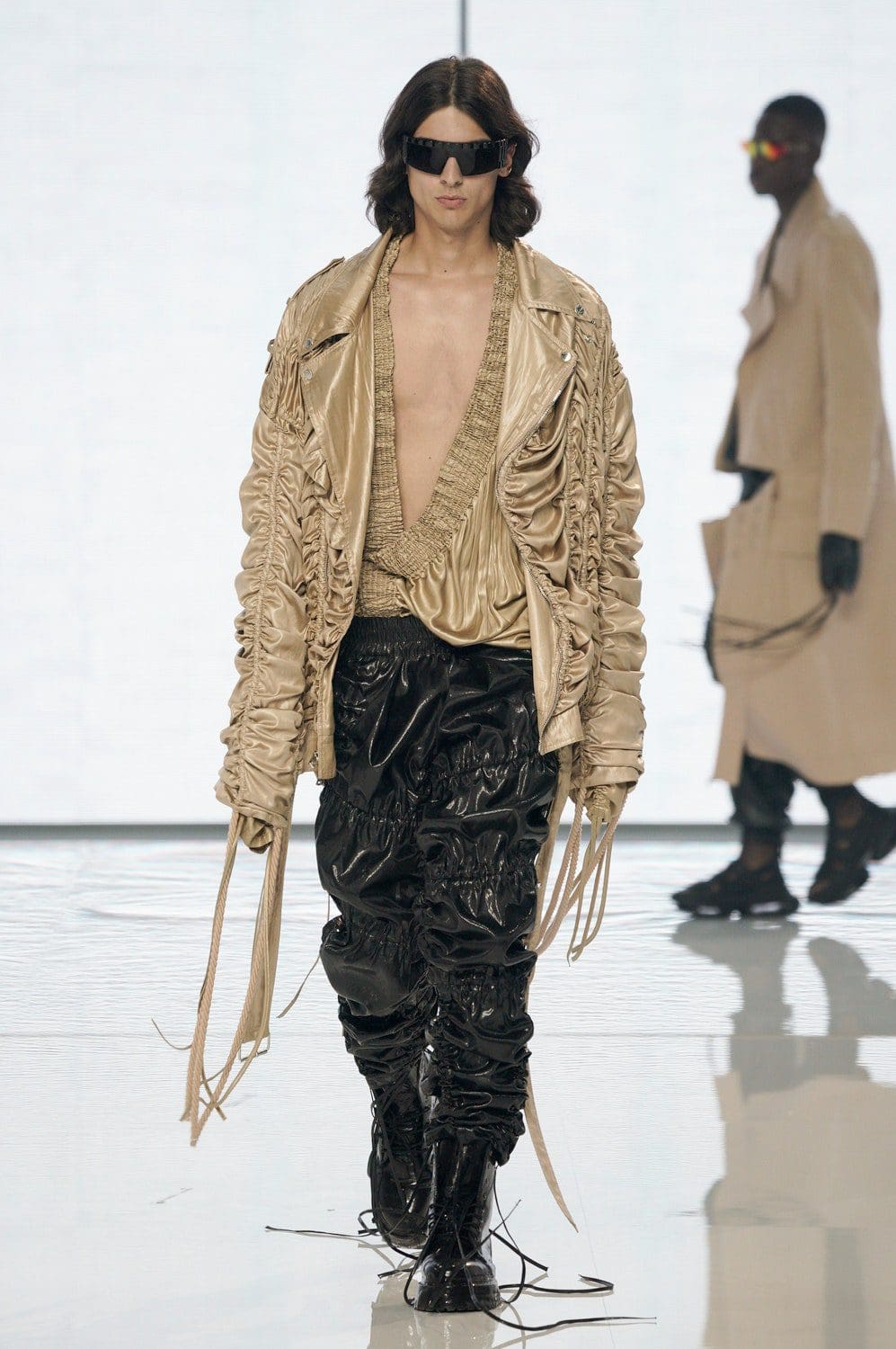 奥利维尔的巴尔曼 Rousteing 2022 春夏 RUNWAY 杂志