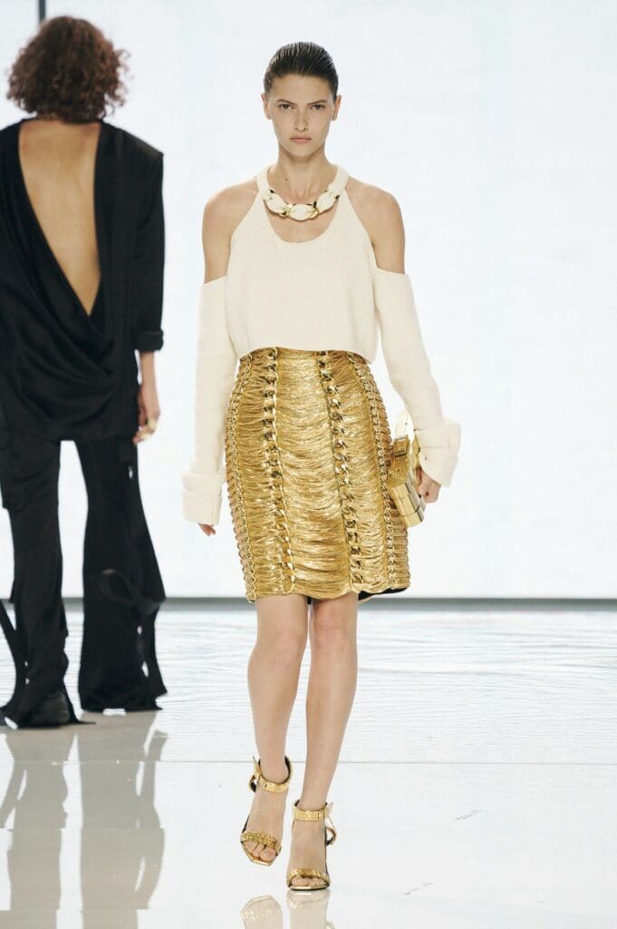 Balmain de Olivier Rousteing Primavera Verano 2022 por RUNWAY REVISTA