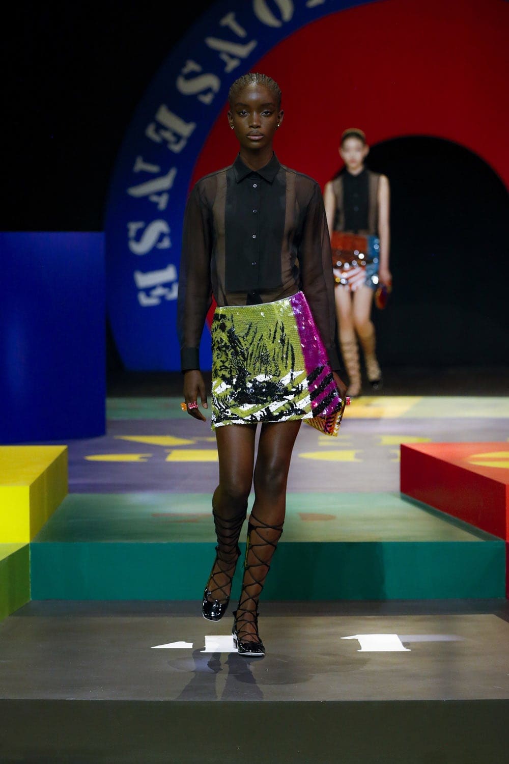 Dior Primavera Verano 2022 París por RUNWAY REVISTA