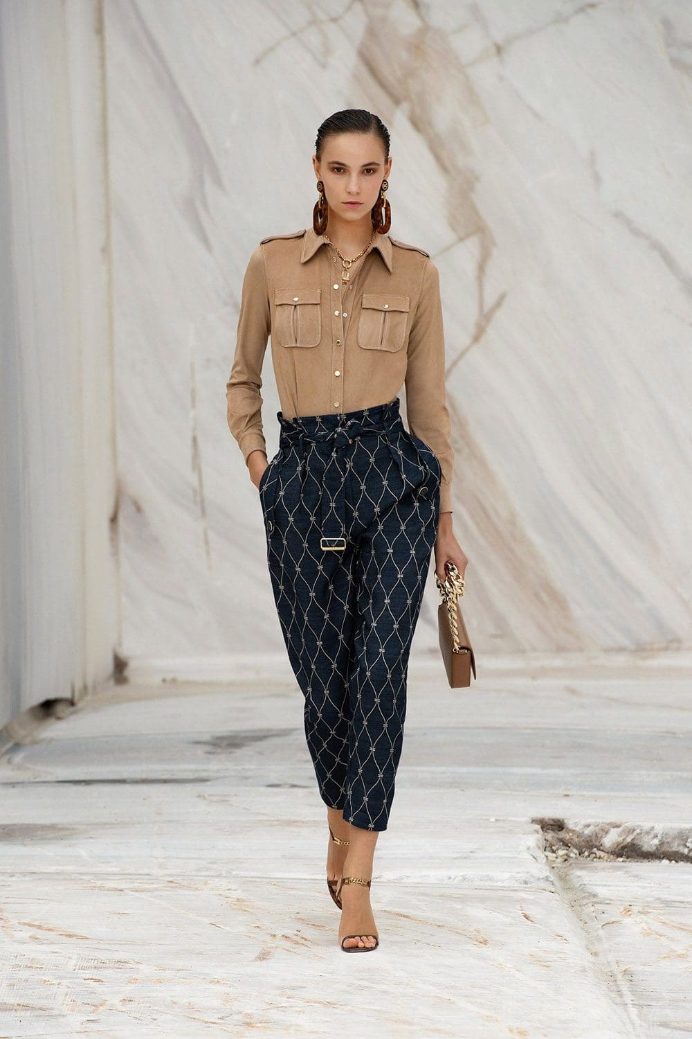 Elisabetta Franchi Spring Summer 2022 Milão por RUNWAY MAGAZINE