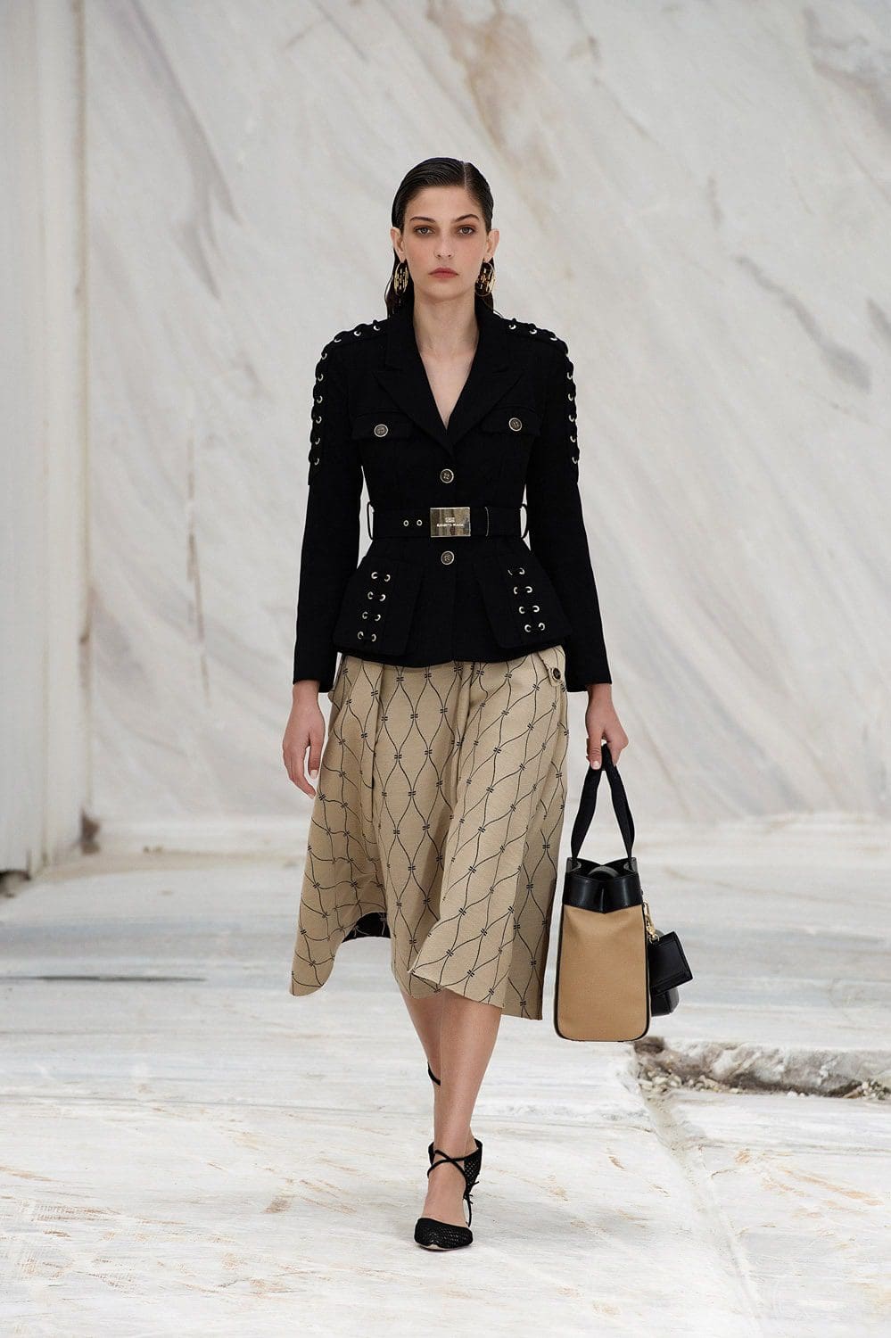 Elisabetta Franchi Spring Summer 2022 Milão por RUNWAY MAGAZINE