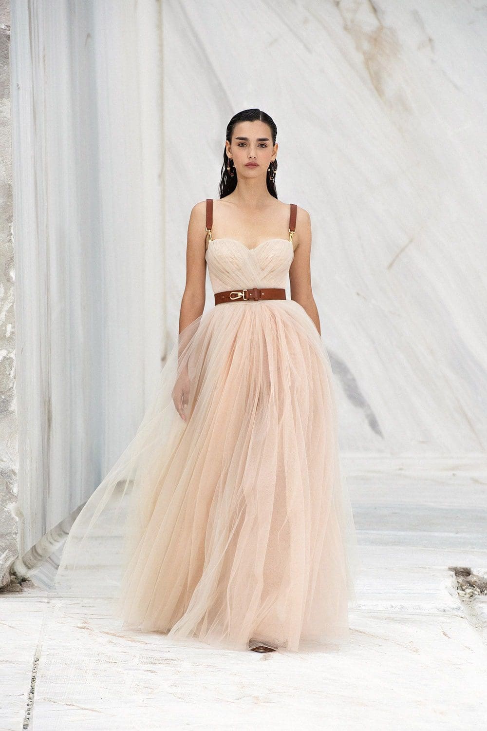 Elisabetta Franchi Spring Summer 2022 Milão por RUNWAY MAGAZINE
