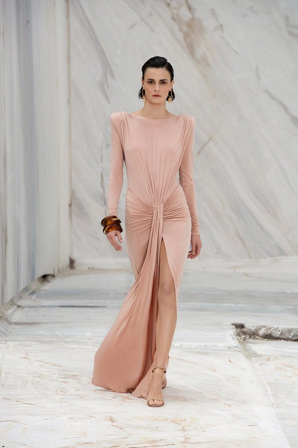 Elisabetta Franchi Spring Summer 2022 Milão por RUNWAY MAGAZINE